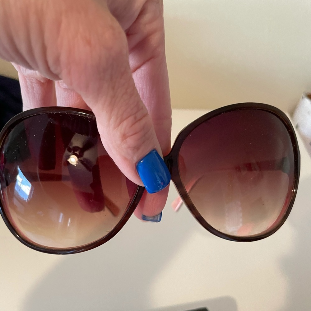 Oliver people’s oversized sunglasses